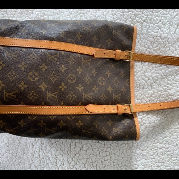 Louis Vuitton bucket bag - Picture 3 of 11